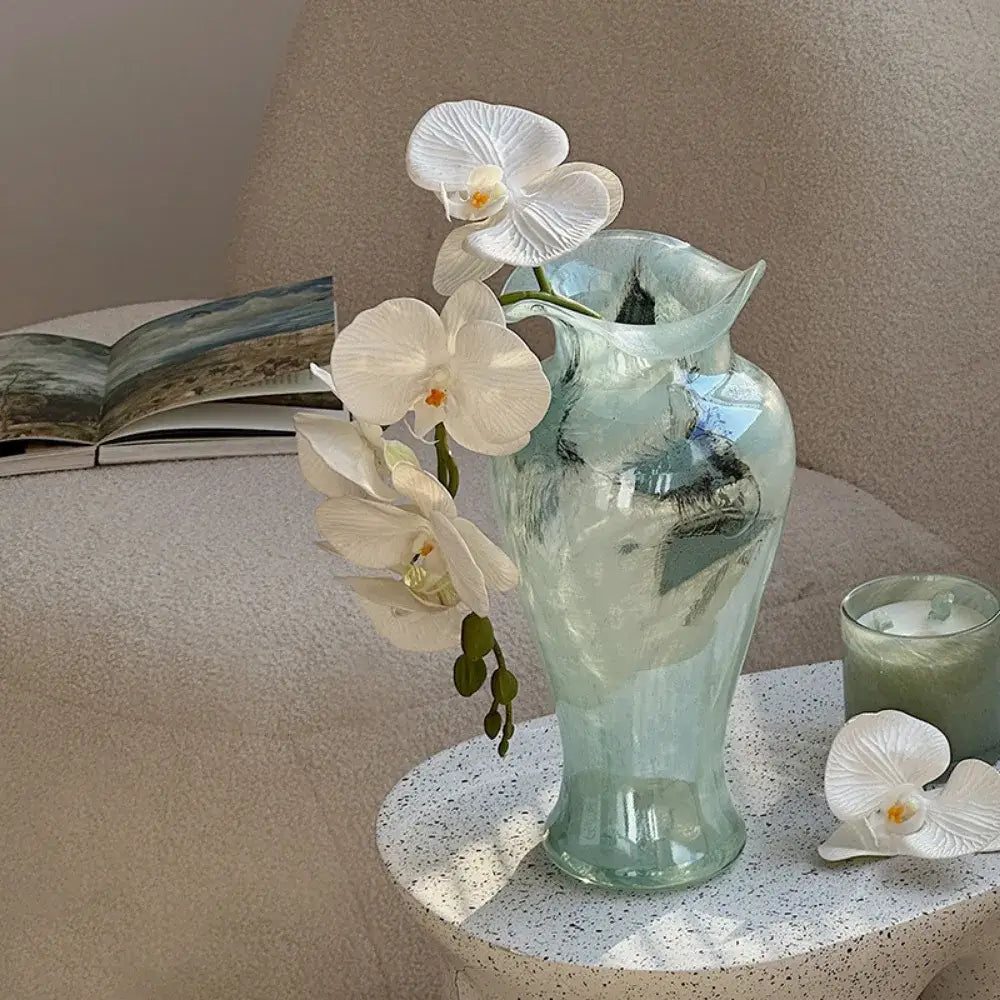 Vaso Lysor – Vidro Azul Translúcido com Design